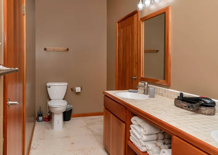 Residences At Barrier Reef 10-1b Oceanfront 2 Bedroom By Floreo Holiday home