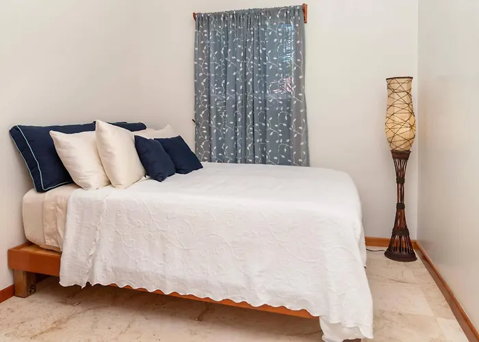 Residences At Barrier Reef 10-1b Oceanfront 2 Bedroom By Floreo * San Pedro (Ambergris Caye)