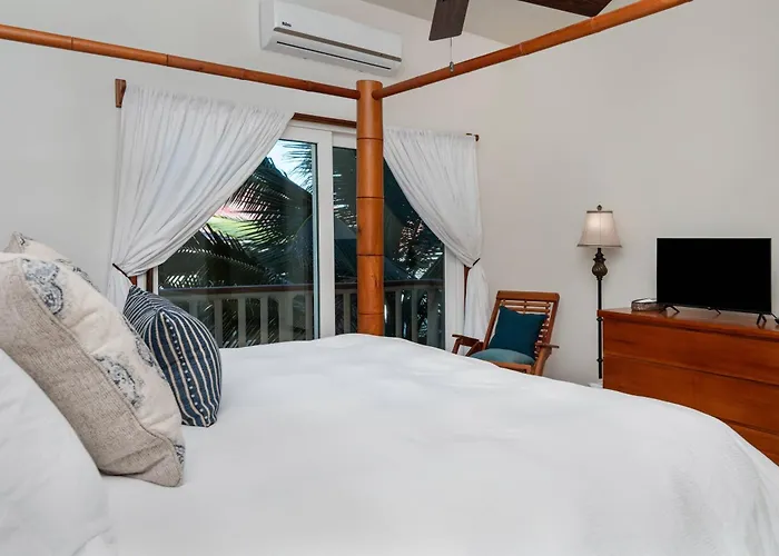 Residences At Barrier Reef 10-1b Oceanfront 2 Bedroom By Floreo *