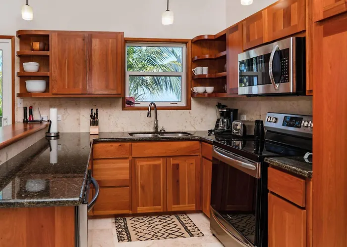 Holiday home Residences At Barrier Reef 10-1b Oceanfront 2 Bedroom By Floreo *