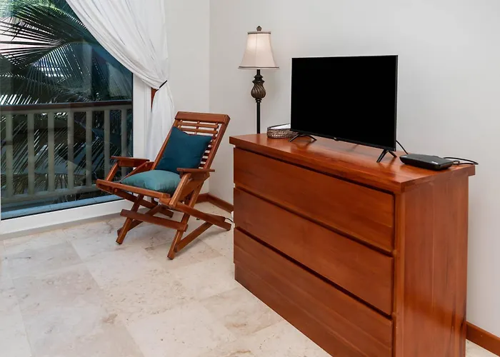 Holiday home Residences At Barrier Reef 10-1b Oceanfront 2 Bedroom By Floreo