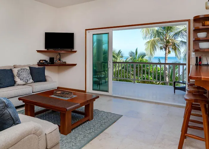 Holiday home Residences At Barrier Reef 10-1b Oceanfront 2 Bedroom By Floreo *