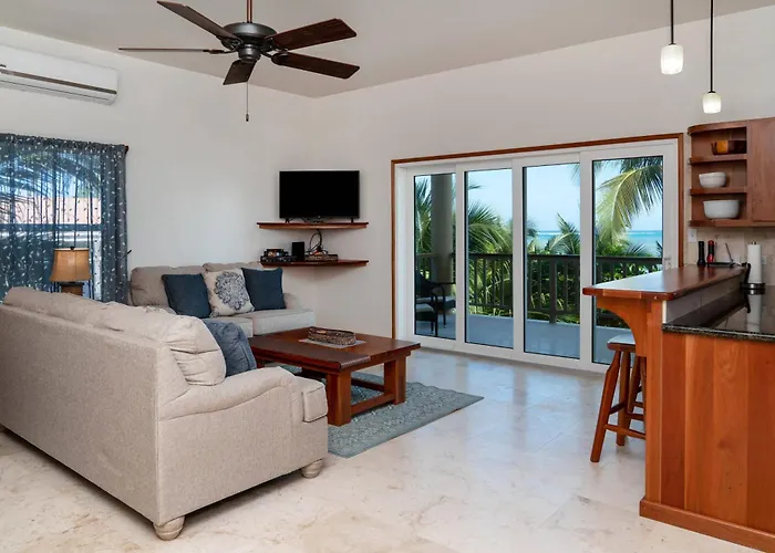 Residences At Barrier Reef 10-1b Oceanfront 2 Bedroom By Floreo Holiday home