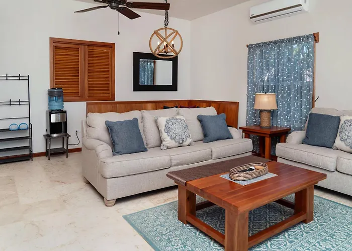 Holiday home Residences At Barrier Reef 10-1b Oceanfront 2 Bedroom By Floreo San Pedro (Ambergris Caye)
